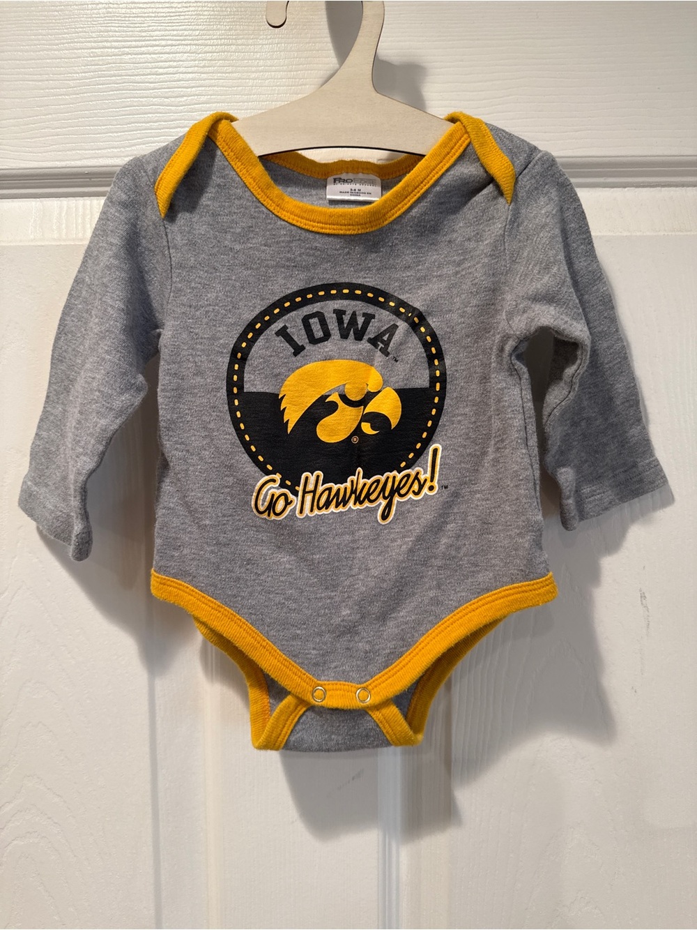 Iowa Hawkeyes Grey & Gold Baby One-Piece Long Sleeve Bodysuit Onesie 3-6M